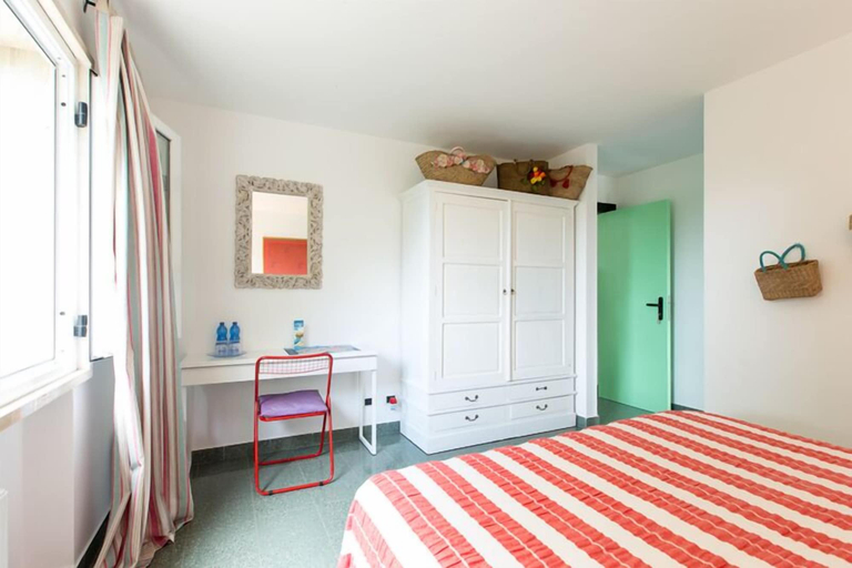 Bedroom 2, B&B Amoredimare, Bari