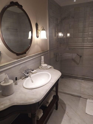 Bathroom 5, Raajkutir - IHCL SeleQtions, North 24 Parganas