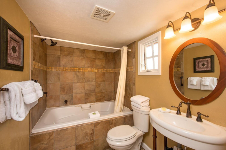 Bathroom 4, Sunset Inn, Monterey
