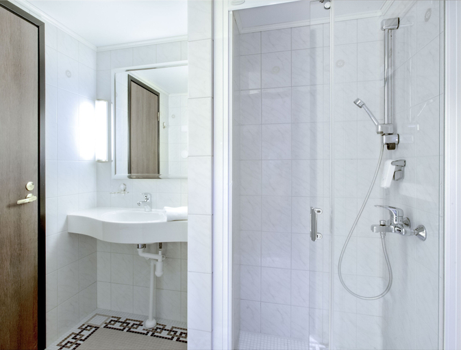Bathroom 4, Holiday Club Turun Caribia, Finland Proper