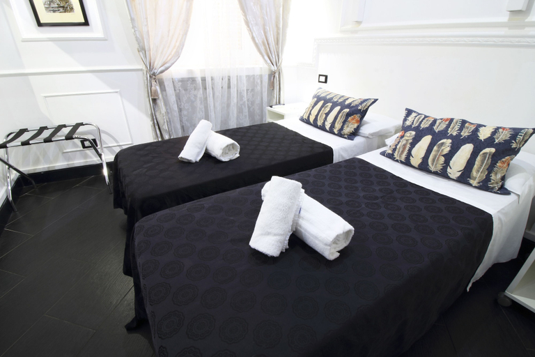 Bedroom 5, Antica Locanda dell'Orso, Rome