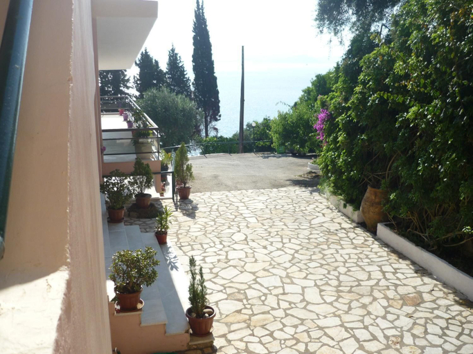 Others 5, Karina, Ionian Islands