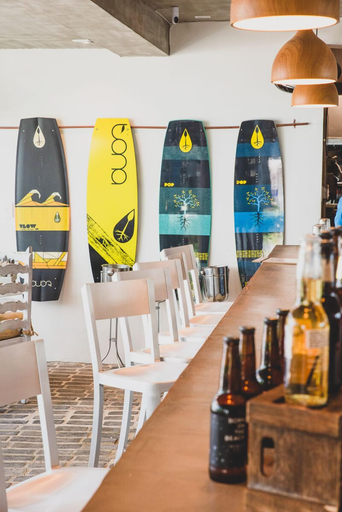 Food & Drinks 5, Numero Uno Beach Apartments