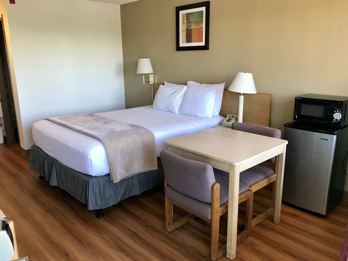 Bedroom 2, Sea-Tac Airport Value Inn, King