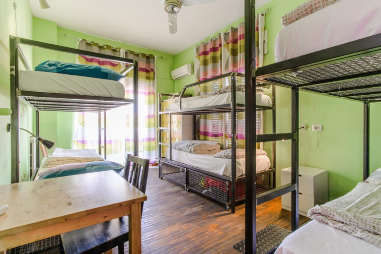 Bedroom 4, Hostel of the Sun, Napoli
