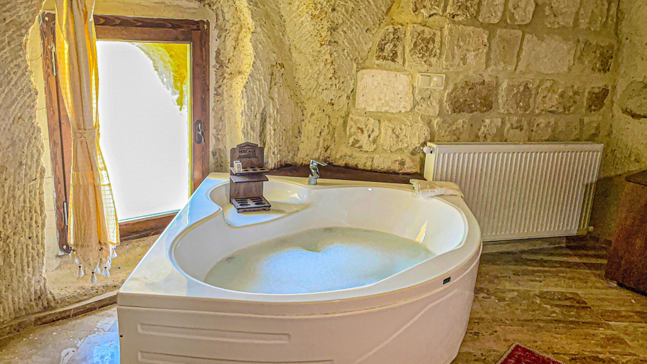 Bathroom 4, Heritage Cave Suites, Ürgüp