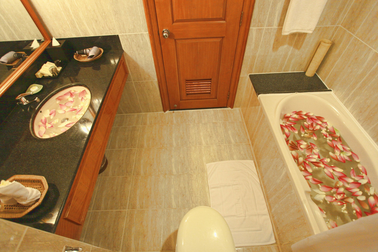 Bathroom 5, Angkor Century Resort & Spa, Siem Reap