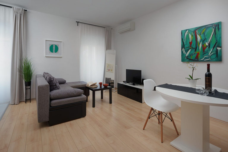 Others 5, Apartments Antons, Pula