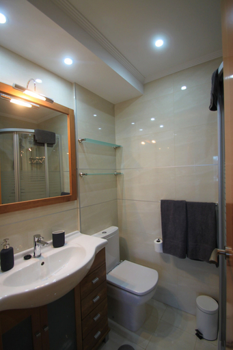 Bathroom 4, CasaTuris 1a Linea San Juan Playa, Alicante