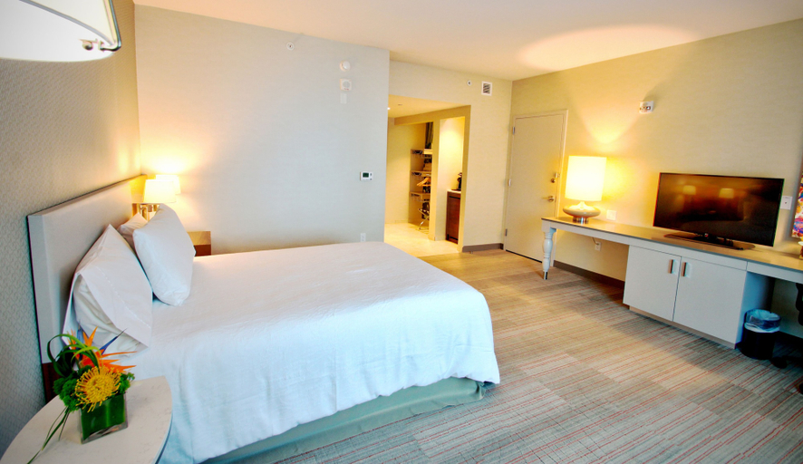 Bedroom 3, Hilton Garden Inn Miami Dolphin Mall, Miami-Dade
