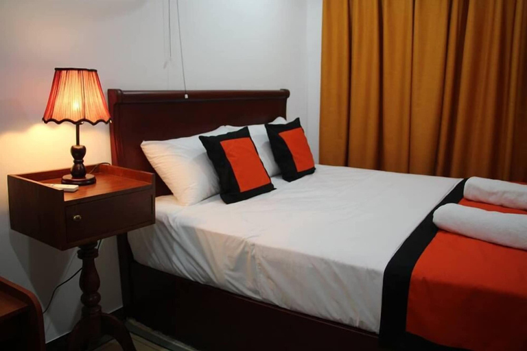 Bedroom 2, Lakeside Hybrid Villa, Bandaragama