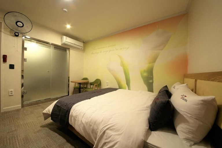 Bedroom 2, Pohang Jukdo Market The Seven, Pohang