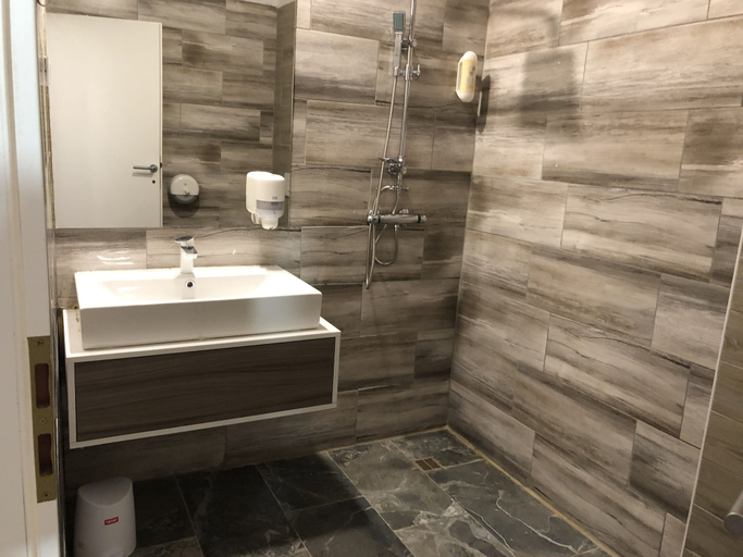 Bathroom, Hotel Park, Crikvenica