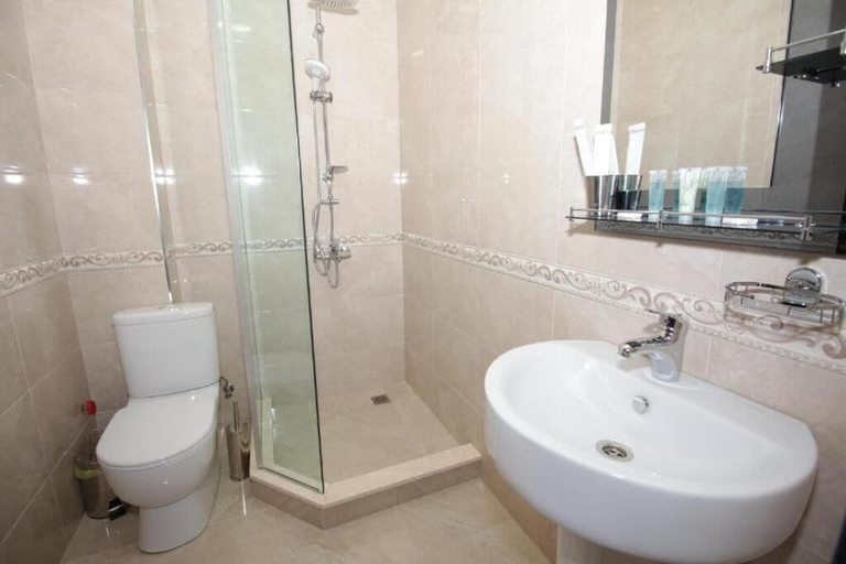 Bathroom 4, Marialuis Hotel, Tbilisi