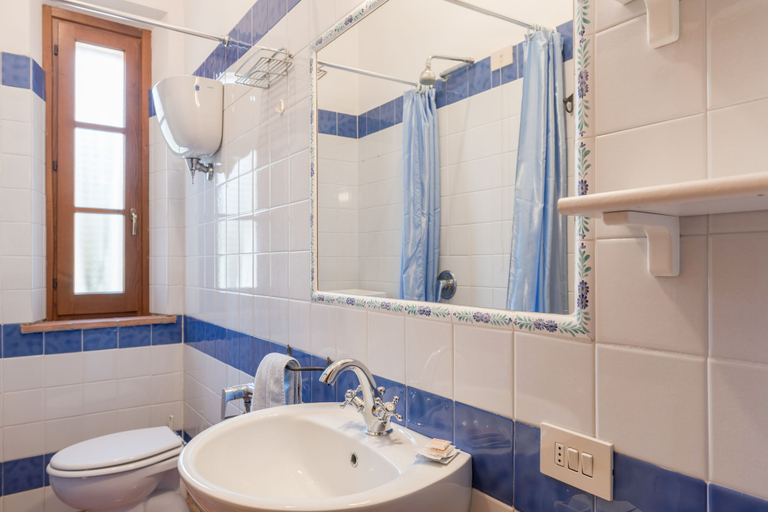 Bathroom 4, Poggio Verde, Perugia
