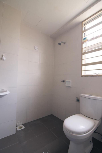 Bathroom 4, Little Tree Homestay at Bangi Putrajaya, Hulu Langat