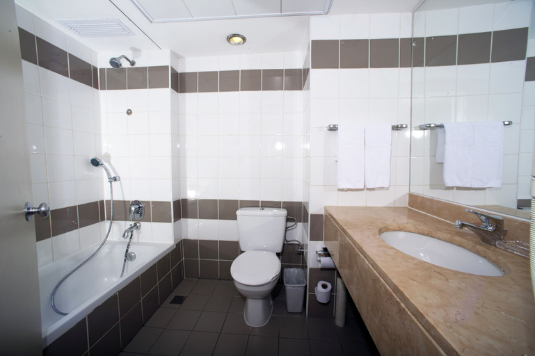 Bathroom 5, Sport Club by Isrotel Collection, Aqaba