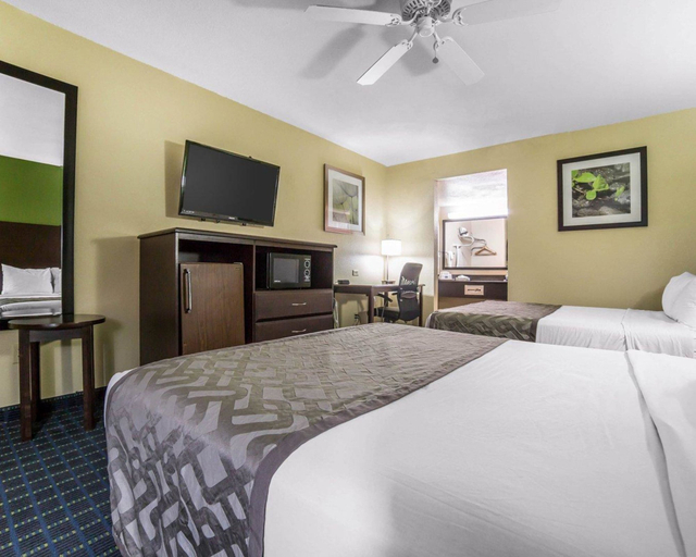 Bedroom 3, Rodeway Inn & Suites Northside, San Bernardino