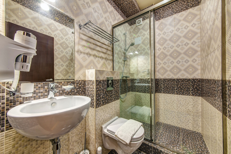 Bathroom 3, Oscar Hotel, Gelendzhik gorsovet