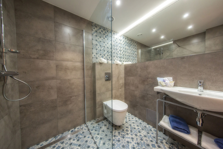 Bathroom 5, Hotel Paryski Art & Business, Tatra