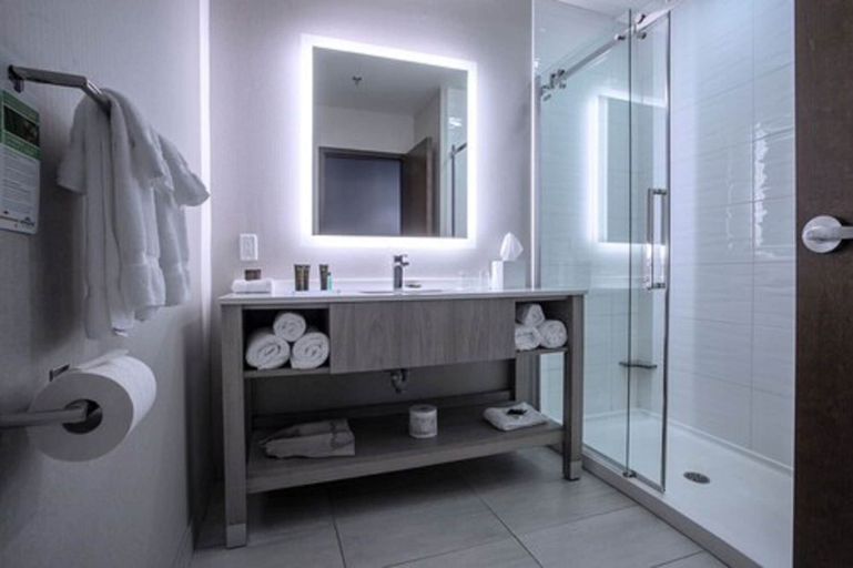 Bathroom 5, Wingate By Wyndham Dieppe Moncton, Westmorland