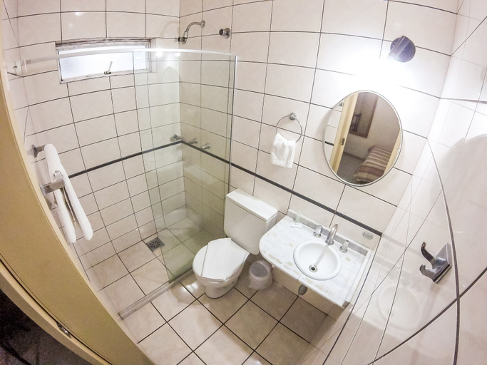 Bathroom 3, Milão Hotel, Porto Alegre