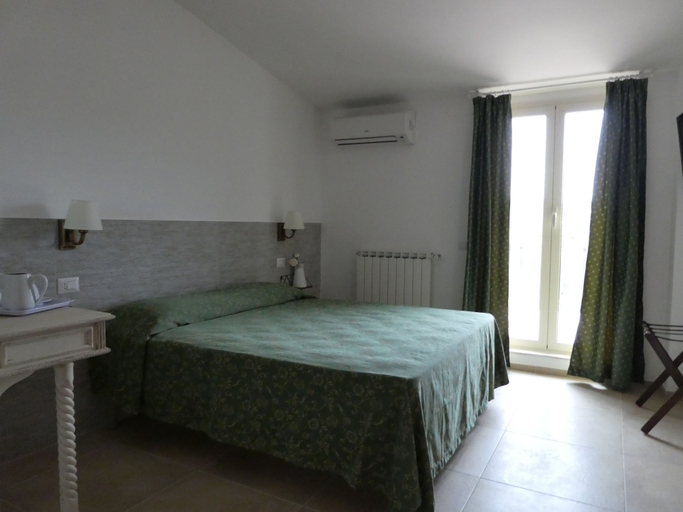 Bedroom 4, Villa Vesta, Foggia