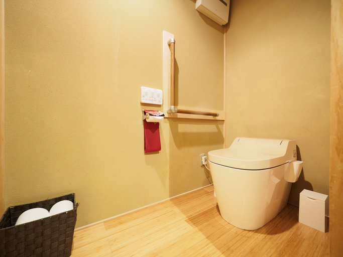 Bathroom 4, K's Villa Kamogawa and Matsumi, Kyoto