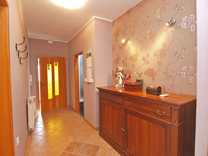 Others 5, Apartment 1413, Pula