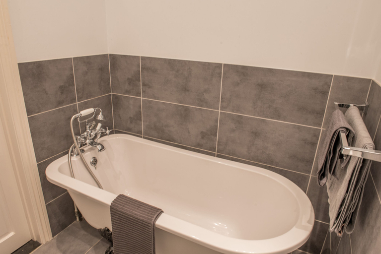 Bathroom 3, Toothbrush Apts - Ipswich Fonnereau Road, Suffolk
