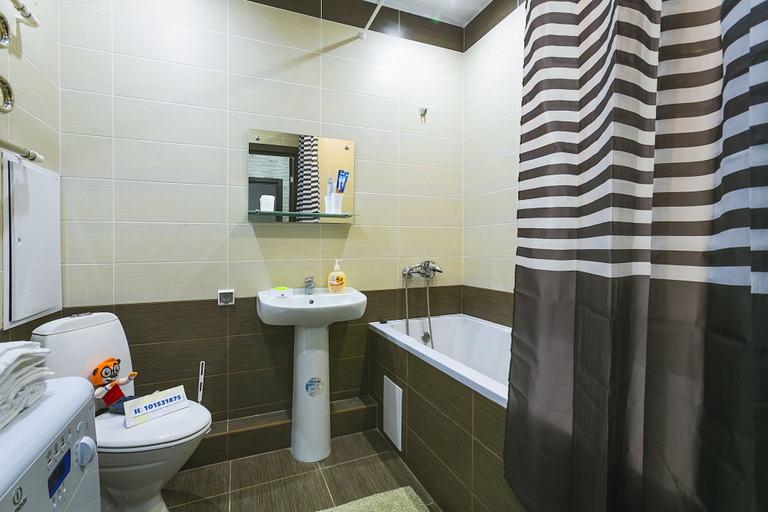 Bathroom 2, Dobriye Sutki - Ob'ezdnaya 1, Podol'skiy rayon