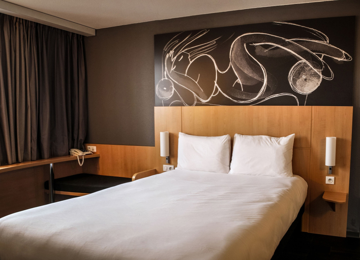 Bedroom 2, ibis Saint Genis Pouilly Genève, Ain