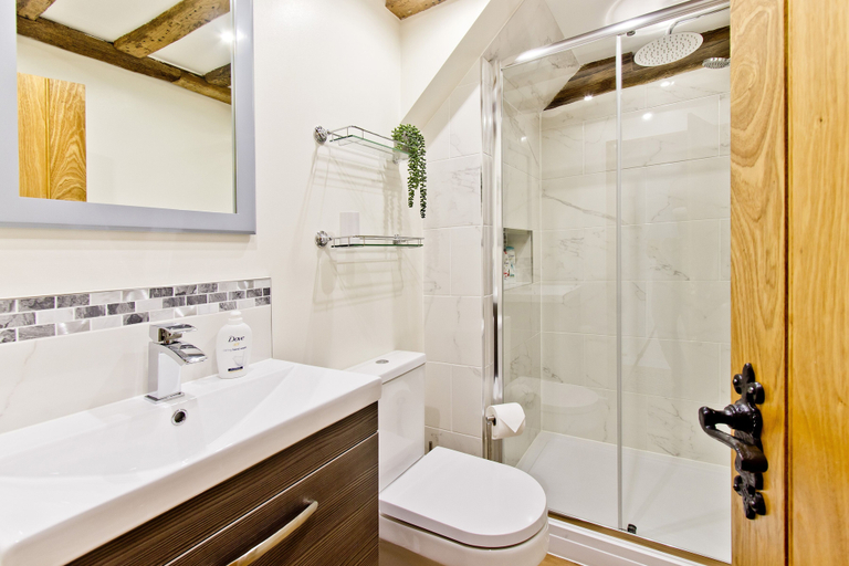 Bathroom, Abbey Nest, East Sussex