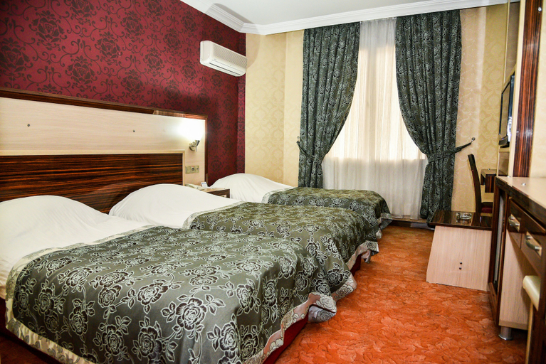 Bedroom 4, Gondol Hotel, Merkez