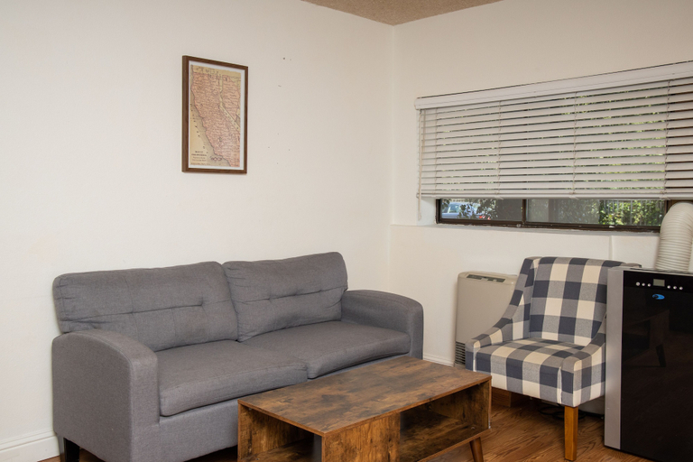 Others 5, The Occidental Lodge, Sonoma