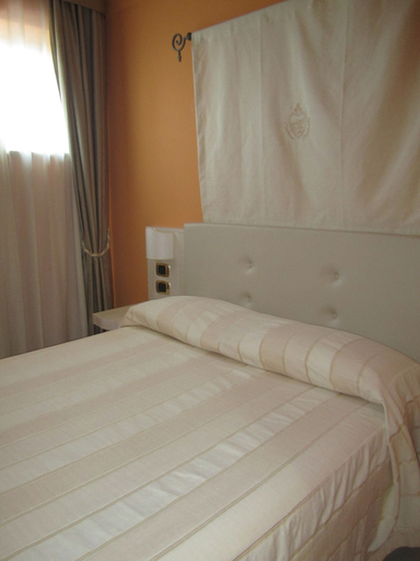 Bedroom 5, Palazzo Reginella Residence Hotel, Reggio Di Calabria