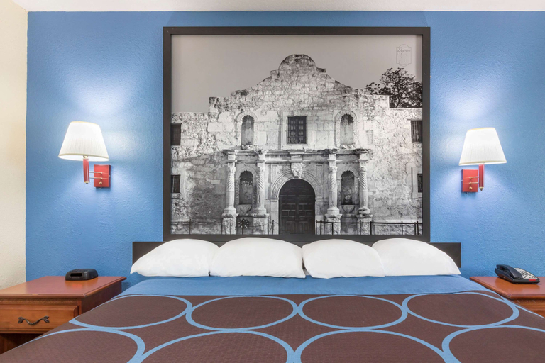 Bedroom 3, Super 8 by Wyndham San Antonio at I-10, Bexar