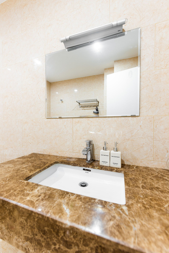 Bathroom 4, Jack Apartment Signature, District 7