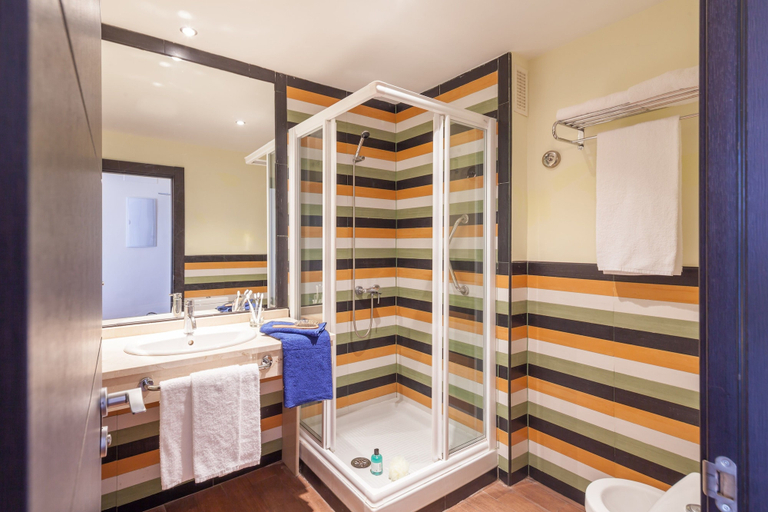 Bathroom 5, Hotel Ritual Torremolinos \- Adults Only, Málaga