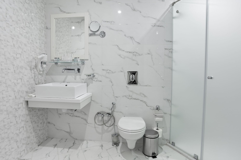 Bathroom 3, Brosko Hotel Arbat, Central