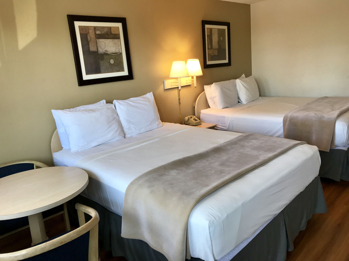 Bedroom 5, Sea-Tac Airport Value Inn, King