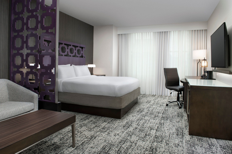 Bedroom 3, Courtyard by Marriott San Diego Downtown, San Diego