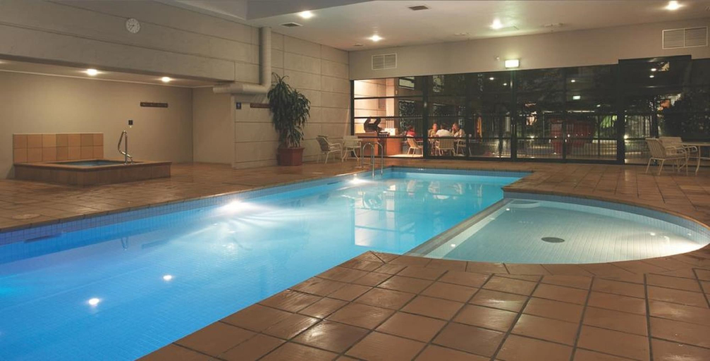 Sport & Beauty 2, Grand Hotel Melbourne, Melbourne