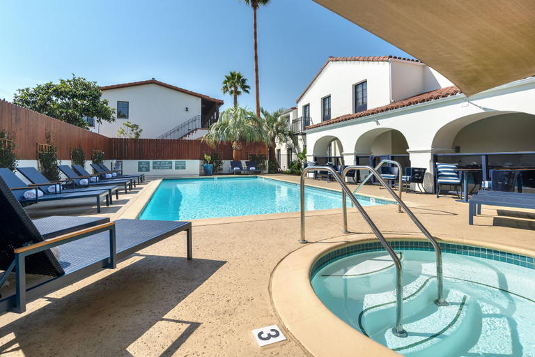 Sport & Beauty 5, Mason Beach Inn, Santa Barbara
