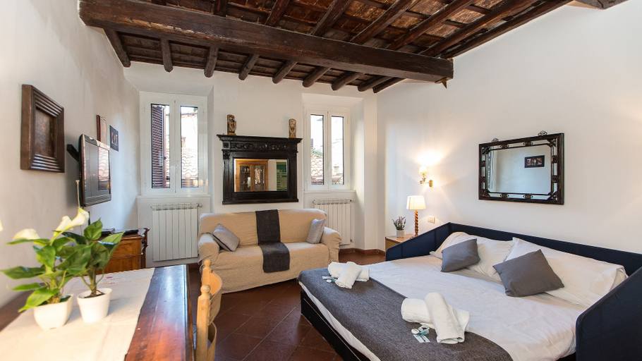 Living area 2, Rental in Rome Scala Studio, Rome