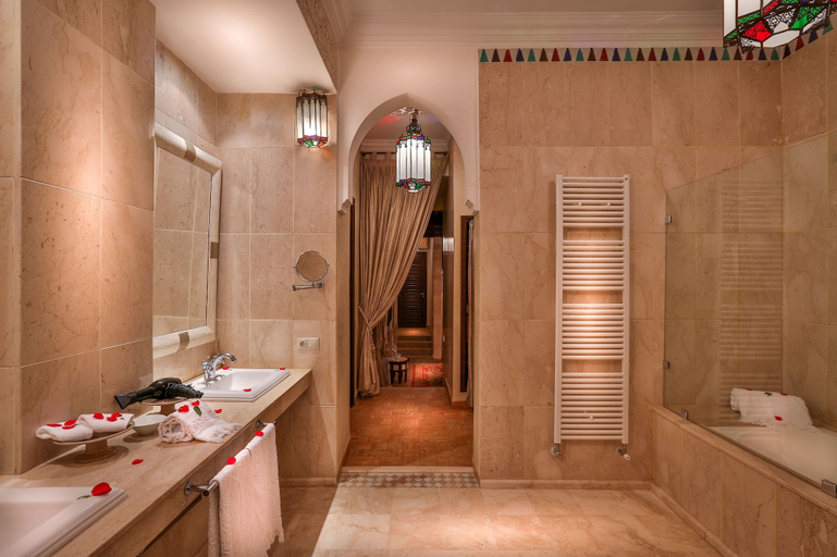 Bathroom, Riad Kniza, Marrakech