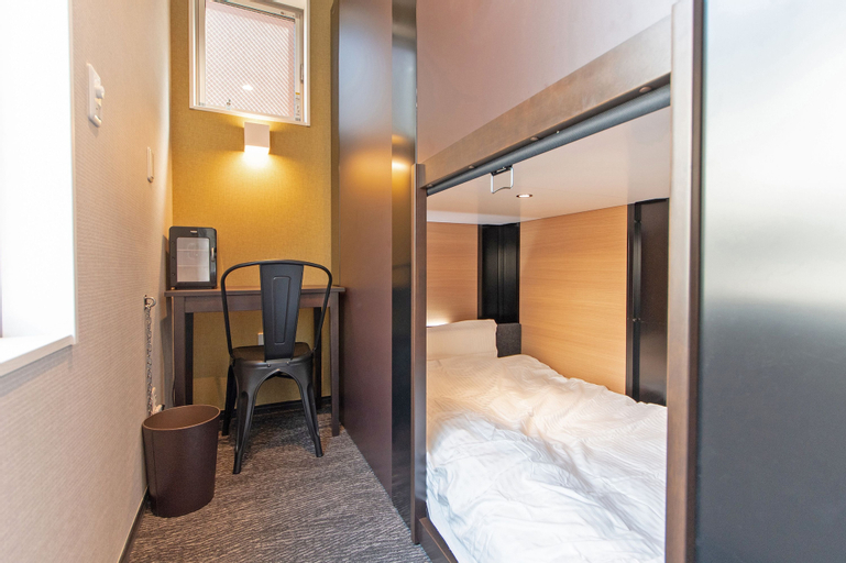 Grandouce Kamata I - Hostel, Caters to Men, Ōta