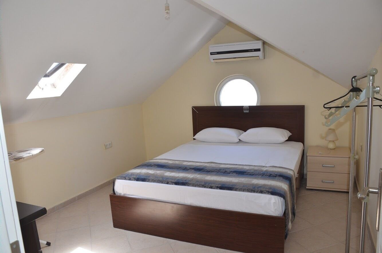 Bedroom 2, Villa Bouzid, Serik