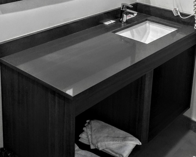 Bathroom 3, Jewel City Inn, Los Angeles
