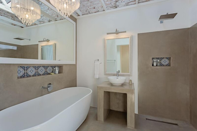 Bathroom 3, Seeplaas, Eden